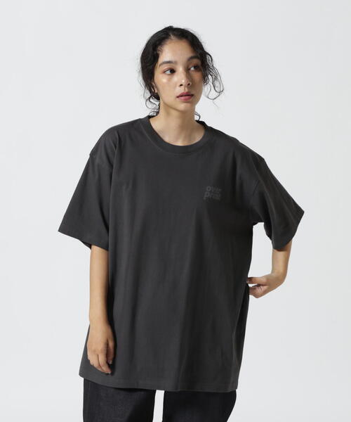 over print(オーバープリント)の「overprint/オーバープリント/OVER TEE(Tシャツ/カットソー・メンズ・ホワイト/イエロー/レッド/ダークグリーン系/ラベンダー/ネイビー/ブルー/チャコールグレー/ブラック・S/XL/L/M)」の3枚目の写真