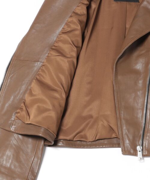 ALLSAINTS(オールセインツ)の「DALBY SLIM FIT LEATHER BIKER JACKET | DALBY スリム フィット レザー バイカー ジャケット(ライダースジャケット・レディース・グリーン系その他・4/6/10/12/8)」の5枚目の写真
