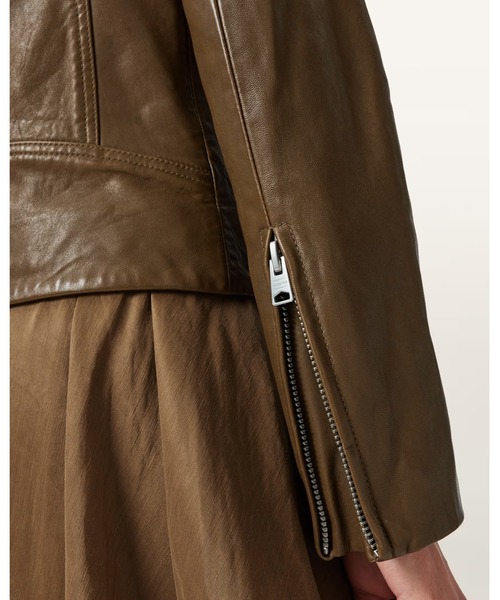 ALLSAINTS(オールセインツ)の「DALBY SLIM FIT LEATHER BIKER JACKET | DALBY スリム フィット レザー バイカー ジャケット(ライダースジャケット・レディース・グリーン系その他・4/6/10/12/8)」の8枚目の写真