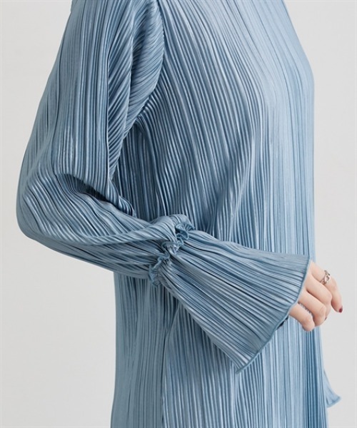 nissen（ニッセン）の「プリーツキャンディスリーブマキシワンピース（ワンピース・レディース・グレイッシュベージュ/ブラック/ブルー・M/L）」の21枚目の写真