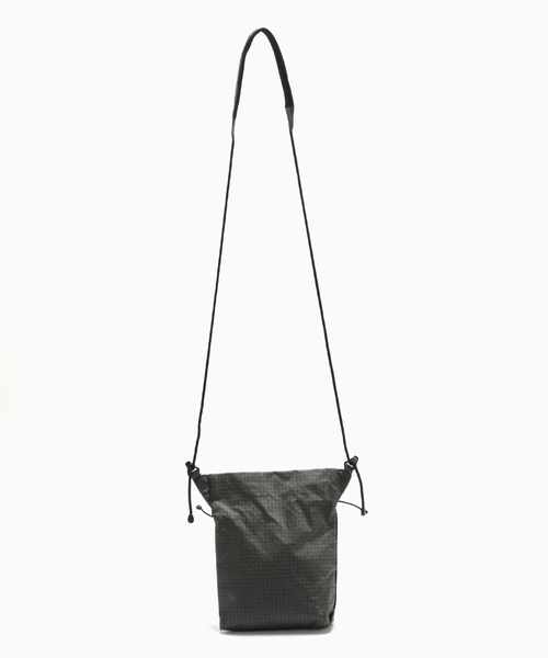 WISM(ウィズム)の「CAYL / ケイル SEORAK 3(ショルダーバッグ・メンズ・ブラック/チャコールグレー・FREE)」の5枚目の写真