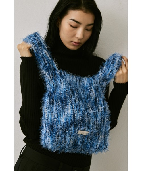 un/neu（アンノイ）の「マルチストライプファーニットバッグ / 500mlペットボトル収納可能（ハンドバッグ・レディース・ピンク/グリーン/ブルー・FREE）」の2枚目の写真