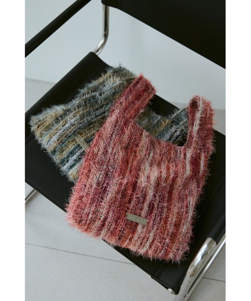 un/neu（アンノイ）の「マルチストライプファーニットバッグ / 500mlペットボトル収納可能（ハンドバッグ・レディース・ピンク/グリーン/ブルー・FREE）」の15枚目の写真