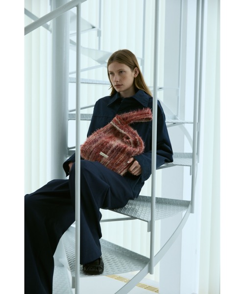 un/neu（アンノイ）の「マルチストライプファーニットバッグ / 500mlペットボトル収納可能（ハンドバッグ・レディース・ピンク/グリーン/ブルー・FREE）」の19枚目の写真