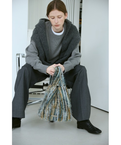 un/neu（アンノイ）の「マルチストライプファーニットバッグ / 500mlペットボトル収納可能（ハンドバッグ・レディース・ピンク/グリーン/ブルー・FREE）」の13枚目の写真