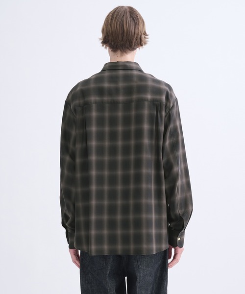 CULLNI（クルニ）の「【CULLNI】別注 Leather Pocket Check L/S Shirts（シャツ/ブラウス・メンズ・グレー/ブラック・1/2）」の4枚目の写真
