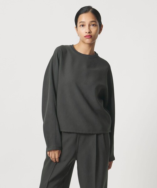 UNITED ARROWS & SONS by DAISUKE OBANA(ユナイテッドアローズアンドサンズバイダイスケオバナ)の「<D.O UNITED ARROWS BY DAISUKE OBANA for WOMEN>+10 DOLMAN LS CREW/ロングスリーブTシャツ(Tシャツ/カットソー・レディース・ブラック/オリーブ・S/M)」の3枚目の写真