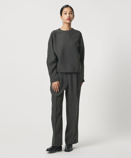 UNITED ARROWS & SONS by DAISUKE OBANA(ユナイテッドアローズアンドサンズバイダイスケオバナ)の「<D.O UNITED ARROWS BY DAISUKE OBANA for WOMEN>+10 DOLMAN LS CREW/ロングスリーブTシャツ(Tシャツ/カットソー・レディース・ブラック/オリーブ・S/M)」の4枚目の写真
