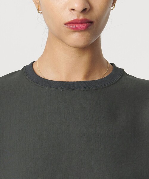 UNITED ARROWS & SONS by DAISUKE OBANA(ユナイテッドアローズアンドサンズバイダイスケオバナ)の「<D.O UNITED ARROWS BY DAISUKE OBANA for WOMEN>+10 DOLMAN LS CREW/ロングスリーブTシャツ(Tシャツ/カットソー・レディース・ブラック/オリーブ・S/M)」の10枚目の写真