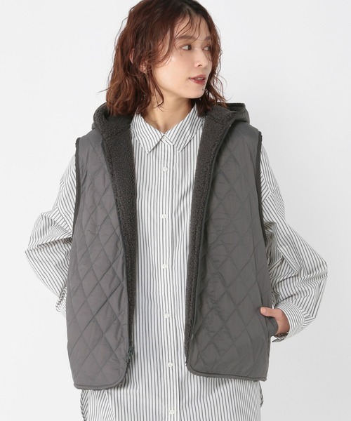 studio CLIP（スタディオクリップ）の「リバーシブルキルトボアベスト（ベスト・レディース・アイボリー/スモーク/モカ・FREE）」の16枚目の写真