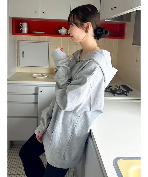 dazzlin（ダズリン）の「【吉田朱里】ストーンアートハーフジップフーディ（パーカー・レディース・ピンク/グレー/ブラック・FREE）」の20枚目の写真