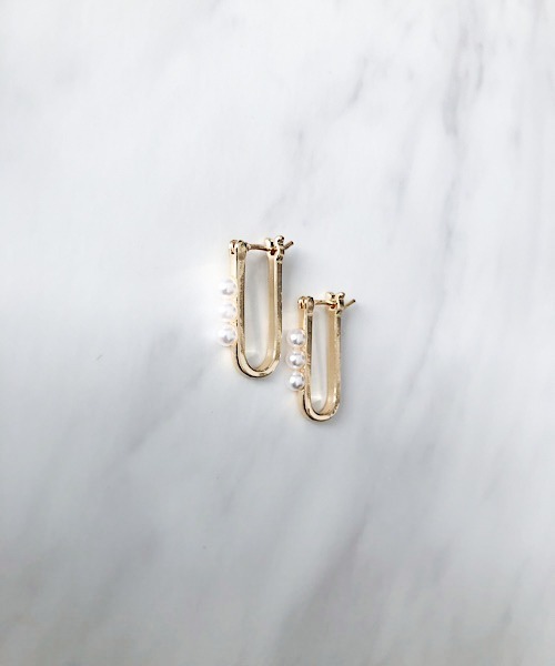 TIMELESS&THREE(タイムレスアンドスリー)の「Uシェイプパールモチーフピアス(ピアス(両耳用)・レディース・ゴールド/シルバー・FREE)」の11枚目の写真
