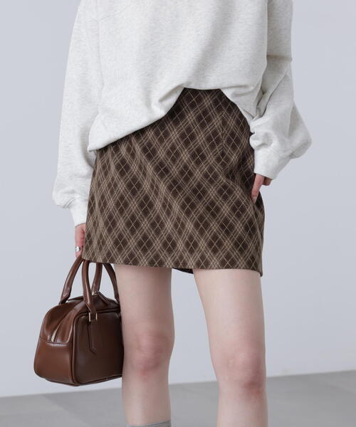 FREE'S MART（フリーズマート）の「◆バイアスチェックミニスカート（スカート・レディース・グレー系その他/ブラック/ブラウン系その他・MEDIUM/SMALL）」の5枚目の写真