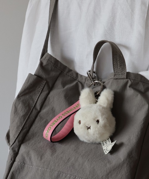 MARK'S(マークス)の「BON TON TOYS Bag Charm Miffy ECO Fuzzy(キーホルダー・レディース・ラベンダー/オフホワイト・FREE)」の2枚目の写真