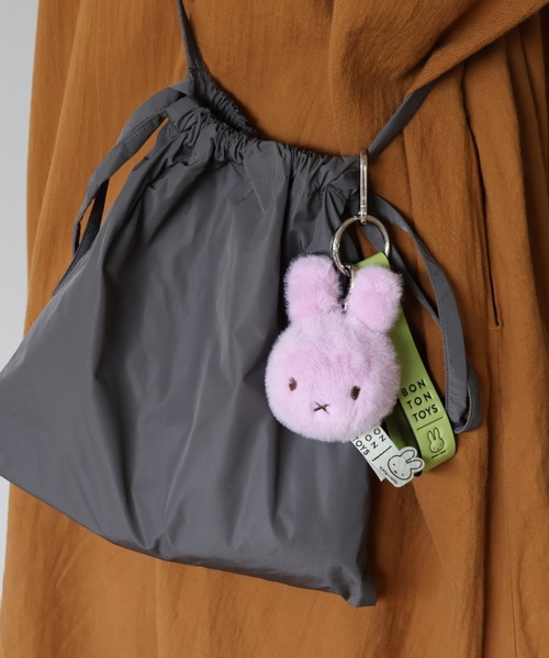 MARK'S(マークス)の「BON TON TOYS Bag Charm Miffy ECO Fuzzy(キーホルダー・レディース・ラベンダー/オフホワイト・FREE)」の3枚目の写真