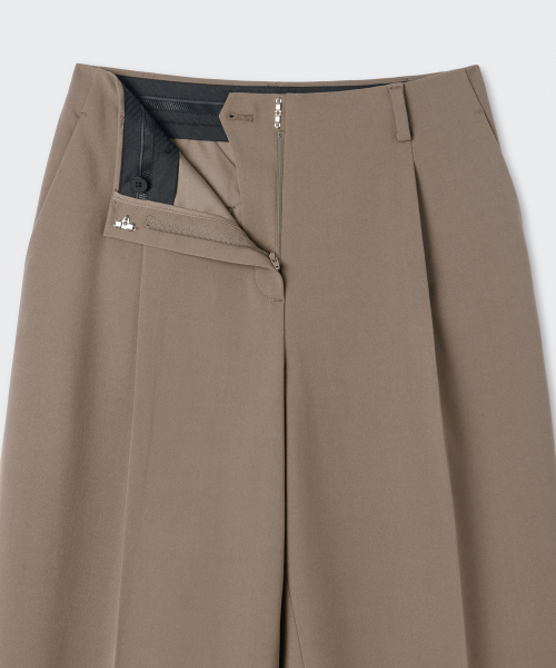 MUSINSA STANDARD WOMAN（ムシンサスタンダードウーマン）の「レディースウエストバンドレスワイドスラックス【ダスティベージュ】（スラックス・レディース・その他・34/32/31/24/25/26/27/28/30/29）」の4枚目の写真