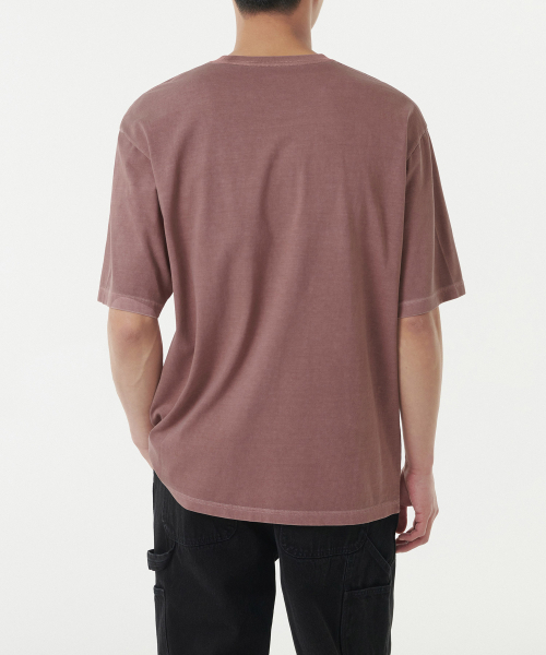 MUSINSA STANDARD（ムシンサスタンダード）の「ピグメントリラックスクルーネックTシャツ[スモークピンク]（Tシャツ/カットソー・メンズ・その他・XXX-LARGE/SMALL/MEDIUM/LARGE/X-LARGE/XX-LARGE）」の3枚目の写真
