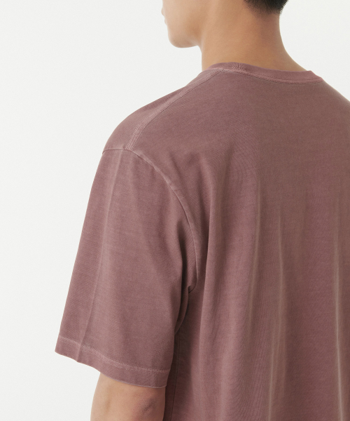 MUSINSA STANDARD（ムシンサスタンダード）の「ピグメントリラックスクルーネックTシャツ[スモークピンク]（Tシャツ/カットソー・メンズ・その他・XXX-LARGE/SMALL/MEDIUM/LARGE/X-LARGE/XX-LARGE）」の5枚目の写真