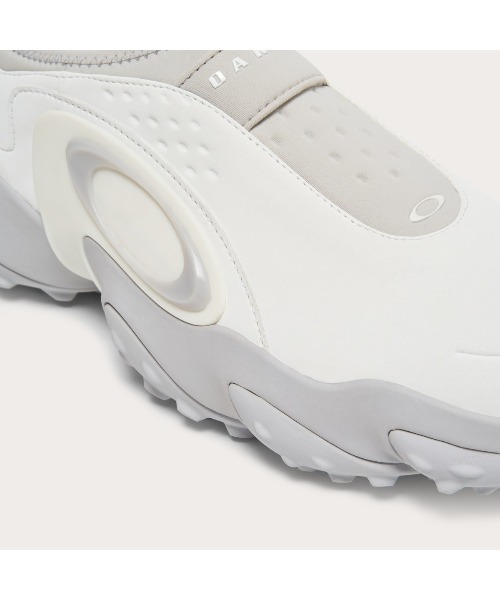 OAKLEY（オークリー）の「OAKLEY Edge Icon（オークリー エッジ アイコン）（スニーカー・メンズ・ホワイト・25cm/25.5cm/26cm/26.5cm/27cm/27.5cm/28cm/28.5cm/29cm）」の6枚目の写真