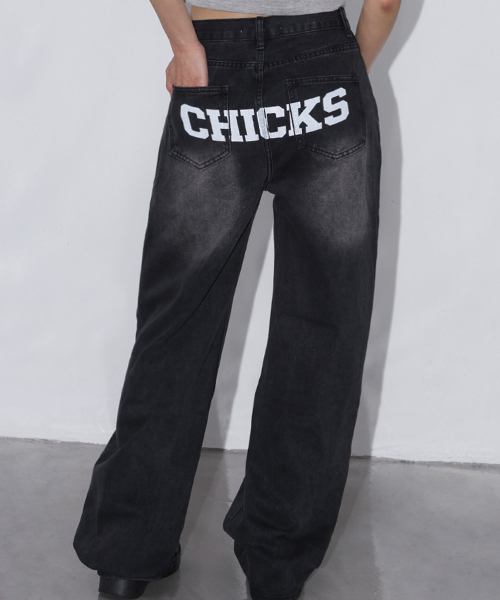 CHICKS(チックス)の「ベクサイン ミニマル ストレート デニムパンツ 黒青(デニムパンツ・レディース・ブルー系その他・FREE)」の2枚目の写真