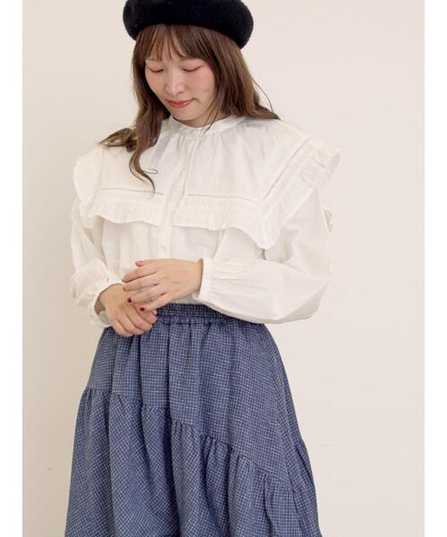 Samansa Mos2（サマンサ モスモス）の「ビッグカラーブラウス（シャツ/ブラウス・レディース・オフホワイト/ブラック/ブラウン・F）」の2枚目の写真