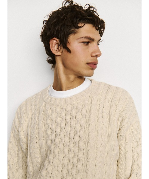 GAP（ギャップ）の「リラックスフィット ケーブルニットセーター（ニット/セーター・メンズ・アイボリー/ネイビー・XL/L/M/S/XS）」の7枚目の写真