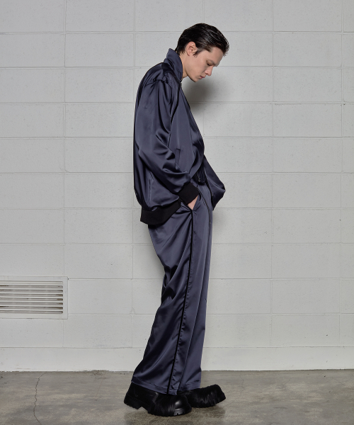 DGNAK(ディグナク)の「ツイストベルベットラインワイドパンツ(ネイビー)(その他パンツ・メンズ・ネイビー・LARGE/MEDIUM)」の5枚目の写真