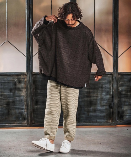ANGENEHM(アンゲネーム)の「mp14454-Light yarn color scheme waffle knit pants ニットパンツ(AG03-050ace)(その他パンツ・メンズ・チャコールグレー×ブラック/ベージュ系その他/ホワイト×ブラック・L/M/S)」の7枚目の写真