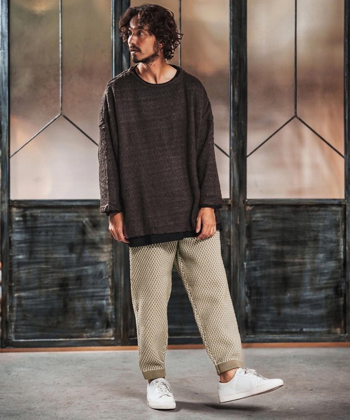 ANGENEHM(アンゲネーム)の「mp14454-Light yarn color scheme waffle knit pants ニットパンツ(AG03-050ace)(その他パンツ・メンズ・チャコールグレー×ブラック/ベージュ系その他/ホワイト×ブラック・L/M/S)」の8枚目の写真