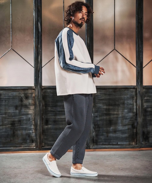 ANGENEHM(アンゲネーム)の「mp14454-Light yarn color scheme waffle knit pants ニットパンツ(AG03-050ace)(その他パンツ・メンズ・チャコールグレー×ブラック/ベージュ系その他/ホワイト×ブラック・L/M/S)」の17枚目の写真
