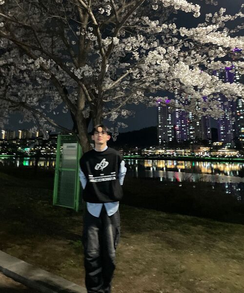 ACHA(アチャ)の「ヒリックス Aロゴベスト スウェット _ ブラック(ベスト・レディース・その他・MEDIUM/LARGE)」の6枚目の写真