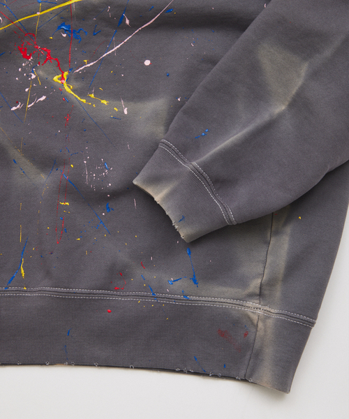 JOURNAL STANDARD（ジャーナルスタンダード）の「ドロッピング ペイント クルーネック スウェット（スウェット・メンズ・ピンク/ブラック系その他・LARGE/MEDIUM）」の5枚目の写真