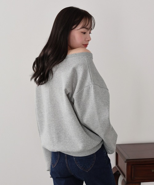 BLUEEAST（ブルーイースト）の「裏起毛オフショルスウェット（スウェット・レディース・ブラック/ネイビー/グレー・MEDIUM）」の22枚目の写真