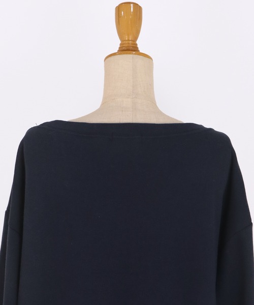 BLUEEAST（ブルーイースト）の「裏起毛オフショルスウェット（スウェット・レディース・ブラック/ネイビー/グレー・MEDIUM）」の16枚目の写真
