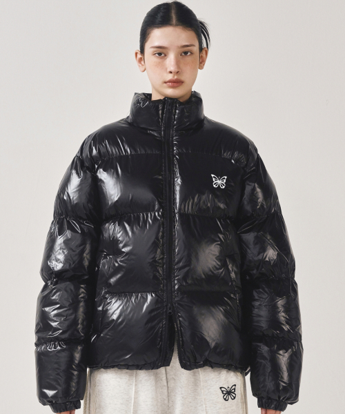 NICK&NICOLE(ニックアンドニコール)の「NICOLE BUTTERFLY GLOSSY PUFFER PADDING_BLACK(ダウンジャケット/コート・レディース・その他・FREE/MEDIUM/LARGE)」の4枚目の写真