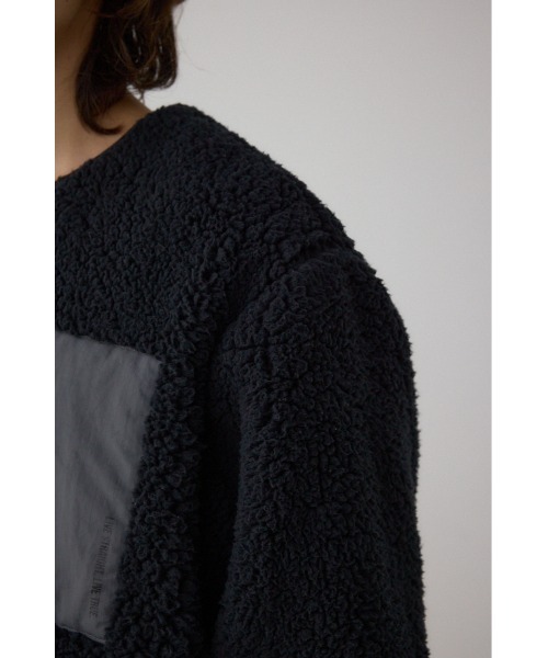 AZUL by moussy(アズールバイマウジー)の「シープボア防風トップス(スウェット・メンズ・カーキ/ブラック/チャコールグレー・LARGE/MEDIUM)」の22枚目の写真