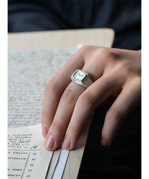 OVERGREY（オーバー グレイ）の「Around Seven Ring（リング）」