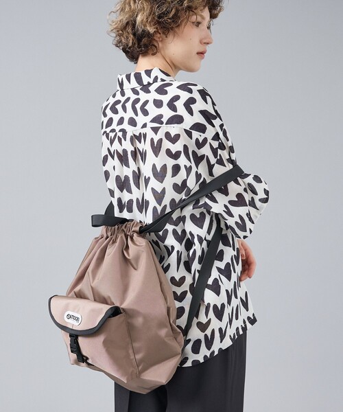 OUTDOOR PRODUCTS(アウトドアプロダクツ)の「【OUTDOOR PRODUCTS / アウトドアプロダクツ】Front Pocket Knapsack/ナップザック/ユニセックス【WEB限定】(バックパック/リュック・メンズ・ブラック/ドット/グレー/ブラウン・フリー)」の1枚目の写真