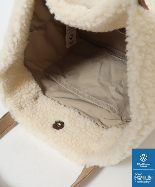 Volkswagen（フォルクスワーゲン）の「SNOOPY×フォルクスワーゲンスコラボ モコモコボアバッグ（トートバッグ・レディース・ベージュ/カーキ/アイボリー・FREE）」の5枚目の写真