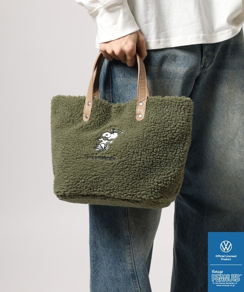 Volkswagen（フォルクスワーゲン）の「SNOOPY×フォルクスワーゲンスコラボ モコモコボアバッグ（トートバッグ・レディース・ベージュ/カーキ/アイボリー・FREE）」の19枚目の写真