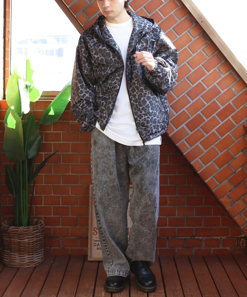 ８(eight)（エイト）の「総柄フードブルゾン（ブルゾン・メンズ・ブラック/ダークブラウン/カーキ・SMALL/MEDIUM/LARGE）」の7枚目の写真