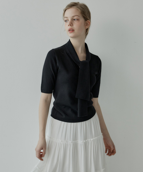 HYBERNAT(ハイバーナット)の「メリノウールニットトップブラック(ニット/セーター・レディース・その他・SMALL/MEDIUM)」の2枚目の写真