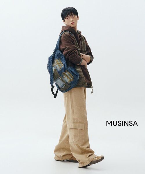 9999ARCHIVE(9999アーカイブ)の「Oblique Pocket Wide Cargo Pants(その他パンツ・レディース・ベージュ・FREE/3/2)」の8枚目の写真