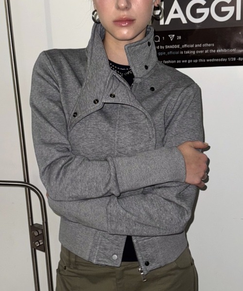 SHAGGIE（シャギー）の「裏起毛スタンドカラースウェットトップス（スウェット・レディース・カーキ/ブラック/グレー・FREE）」の2枚目の写真