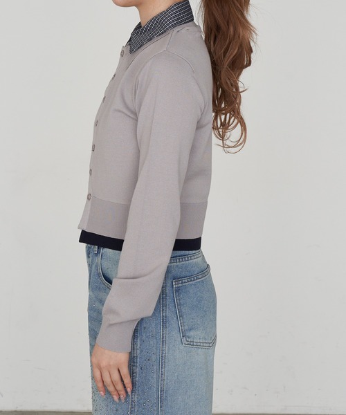 RAY CASSIN（レイカズン）の「シャツレイヤードカーディガン（カーディガン/ボレロ・レディース・グレー/ライトベージュ/ネイビー・FREE）」の8枚目の写真