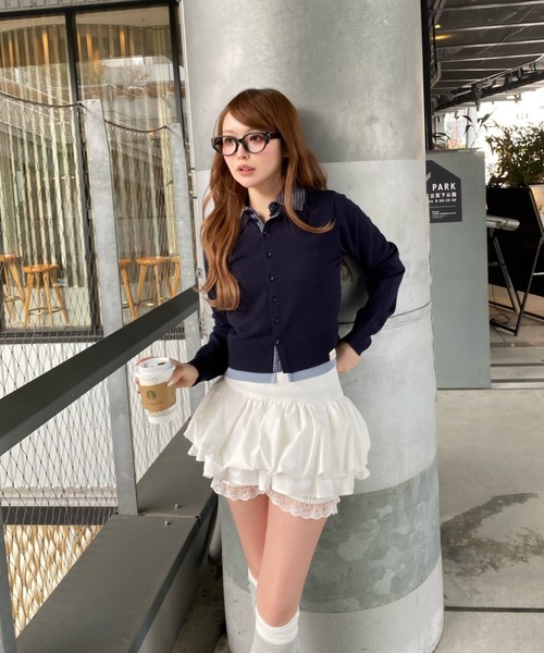 RAY CASSIN（レイカズン）の「シャツレイヤードカーディガン（カーディガン/ボレロ・レディース・グレー/ライトベージュ/ネイビー・FREE）」の22枚目の写真