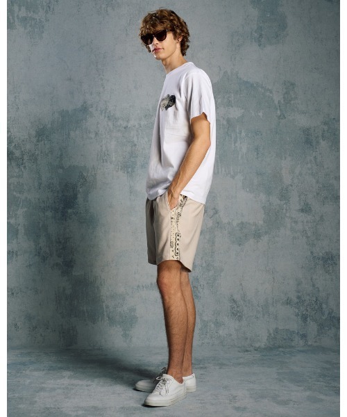 wjk（ダヴルジェイケイ）の「bandana print panel shorts（その他パンツ・メンズ・チャコールグレー/ネイビー/ベージュ・SMALL/MEDIUM/LARGE/X-LARGE）」の14枚目の写真