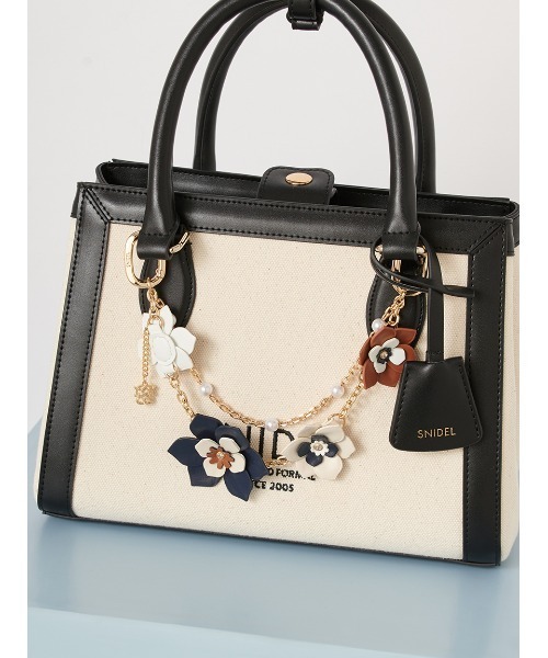 SNIDEL（スナイデル）の「バリエロゴバッグ（ハンドバッグ・レディース・その他/アイボリー/ネイビー・F）」の6枚目の写真