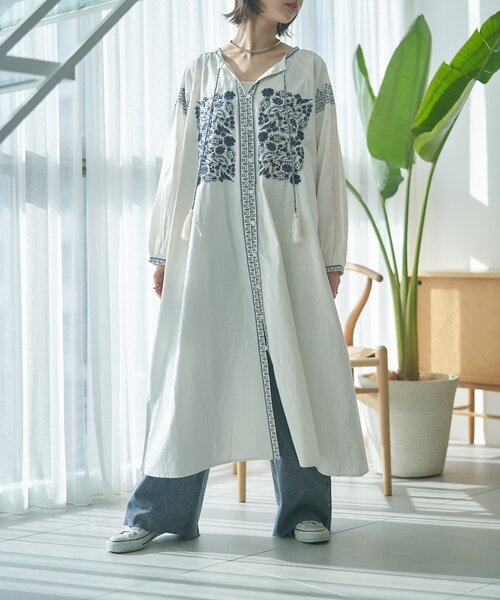 Remind me and forever(リマインドミーアンドフォーエバー)の「【India series】【nane】刺繍前開きワンピース(ワンピース・レディース・ブラック/アイボリー・FREE)」の12枚目の写真