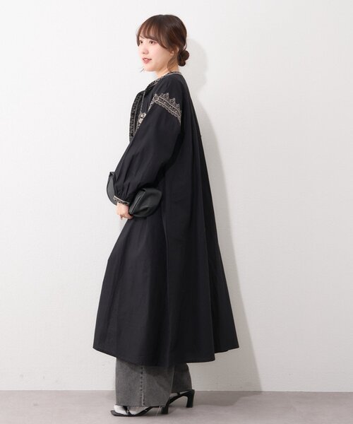 Remind me and forever（リマインドミーアンドフォーエバー）の「【India series】【nane】刺繍前開きワンピース（ワンピース・レディース・ブラック/アイボリー・FREE）」の18枚目の写真